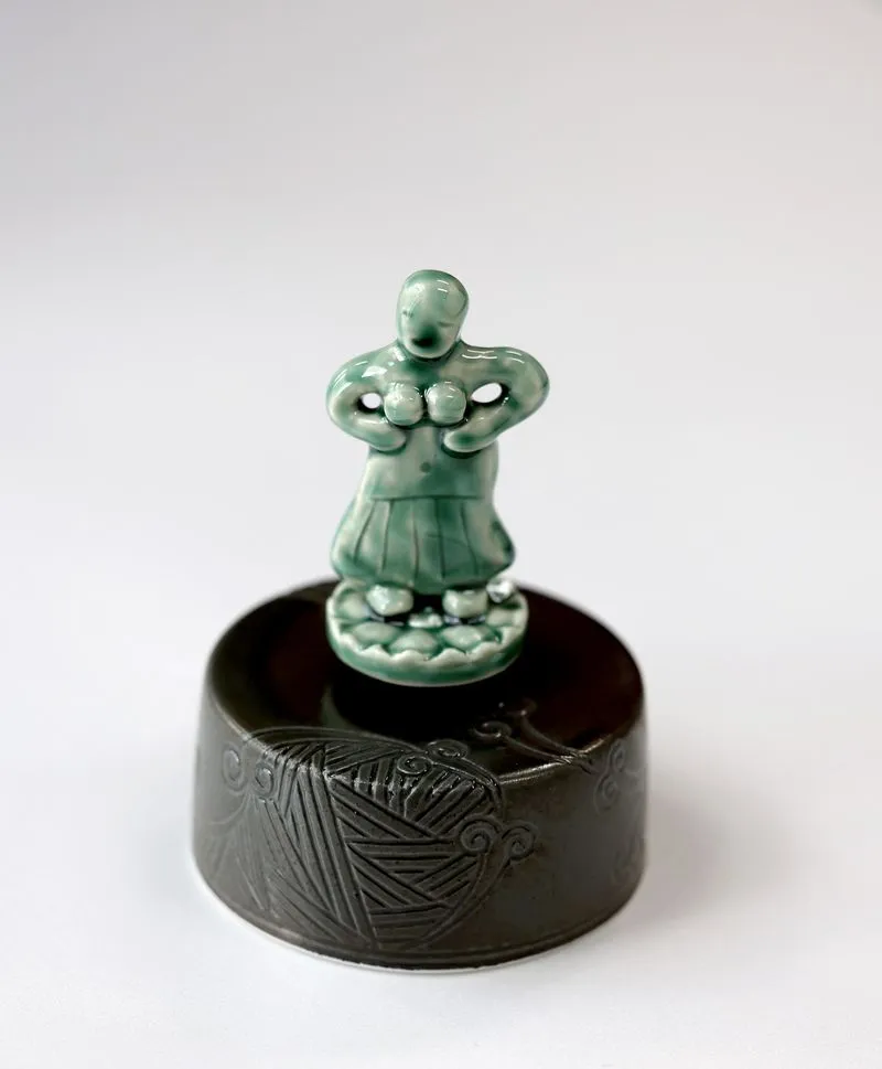 [SMART DIRECT] Porcelain Doll Music Box